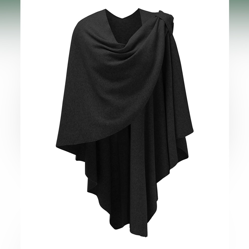 ❣️NEW/NEVER WORN❣️ Cross Front Poncho Sweater Wrap (One Size Fits Most)
